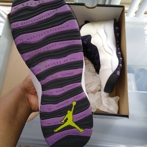 Air Jordan Retro 10 size 5Y PRICE FIRM!